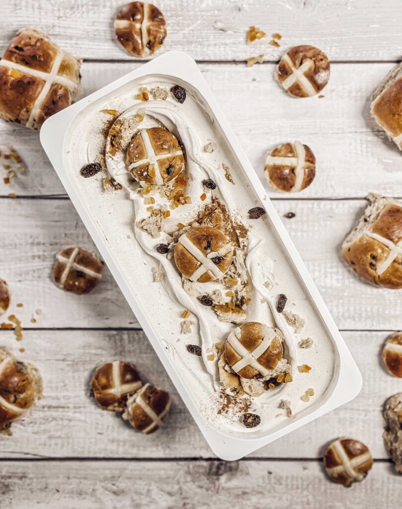 Hot Cross Bun easter special Cremoloso gelato best near me